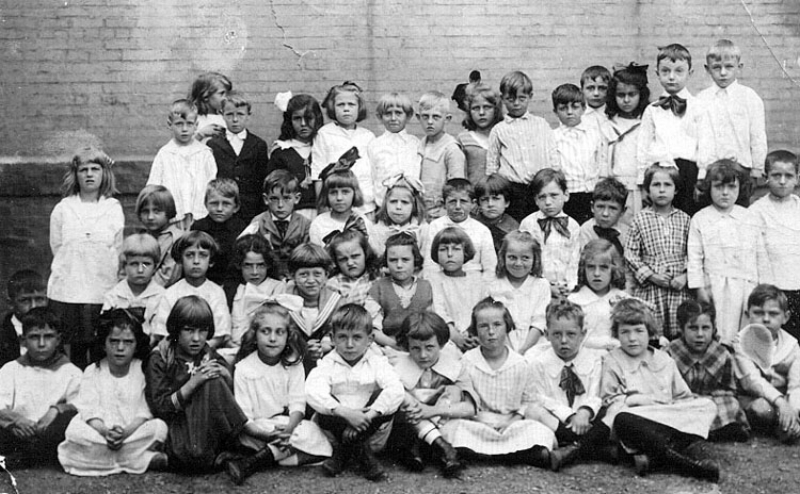 ../Images/Dot Class at Age 8.jpg